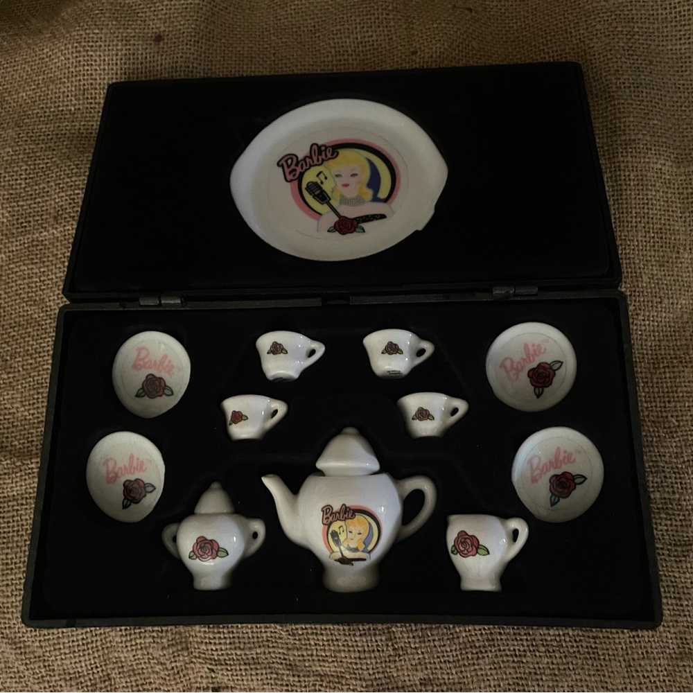Barbie Vintage Mini Tea Set Excellent Condition